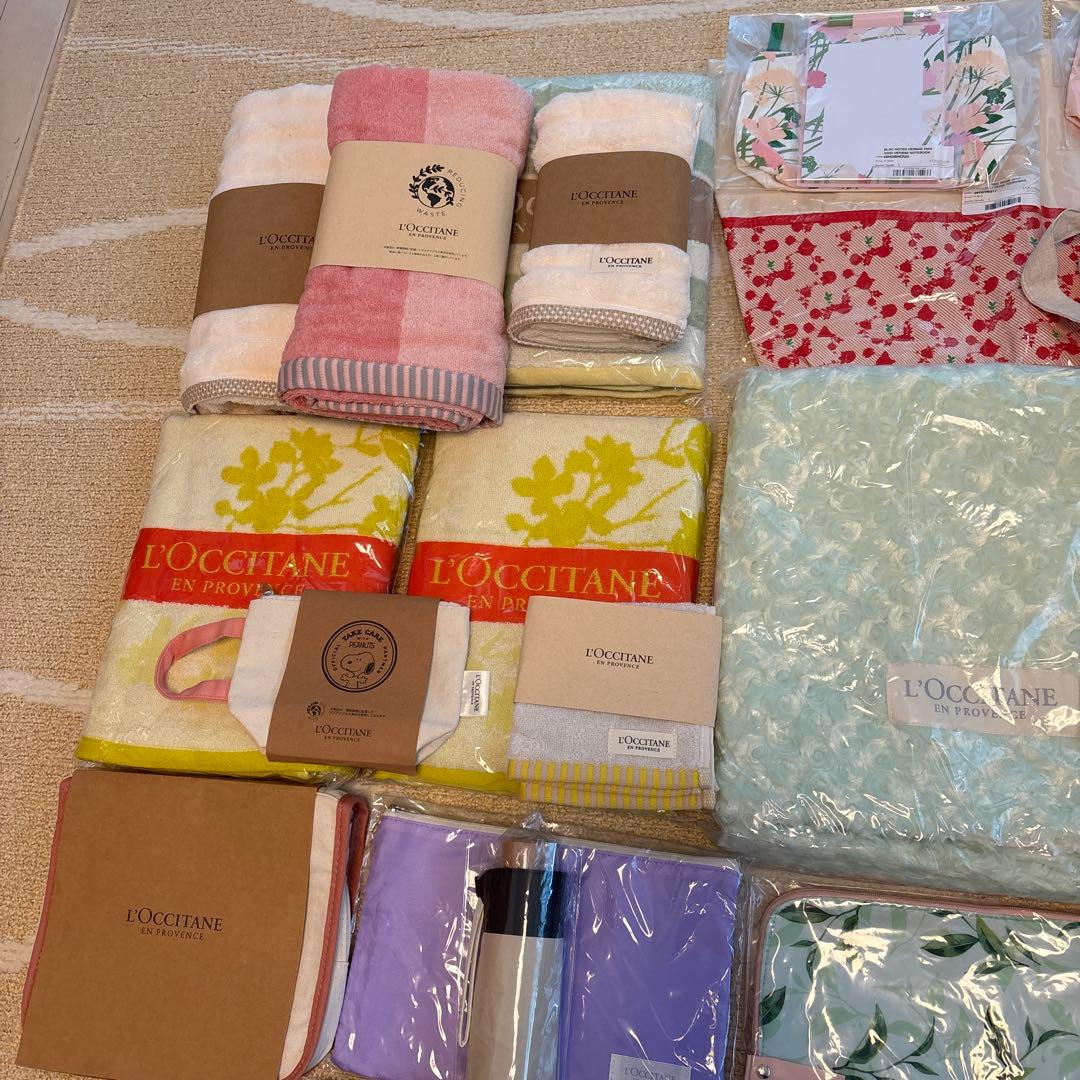 L'OCCITANE などタオル・ポーチ・トートバッグ、傘、などノベルティ31個