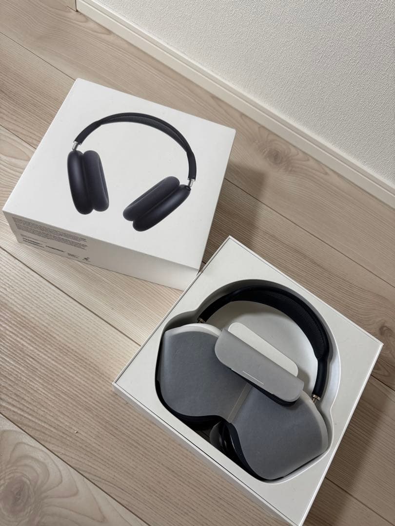 ヘッドホン AirPodsmax black