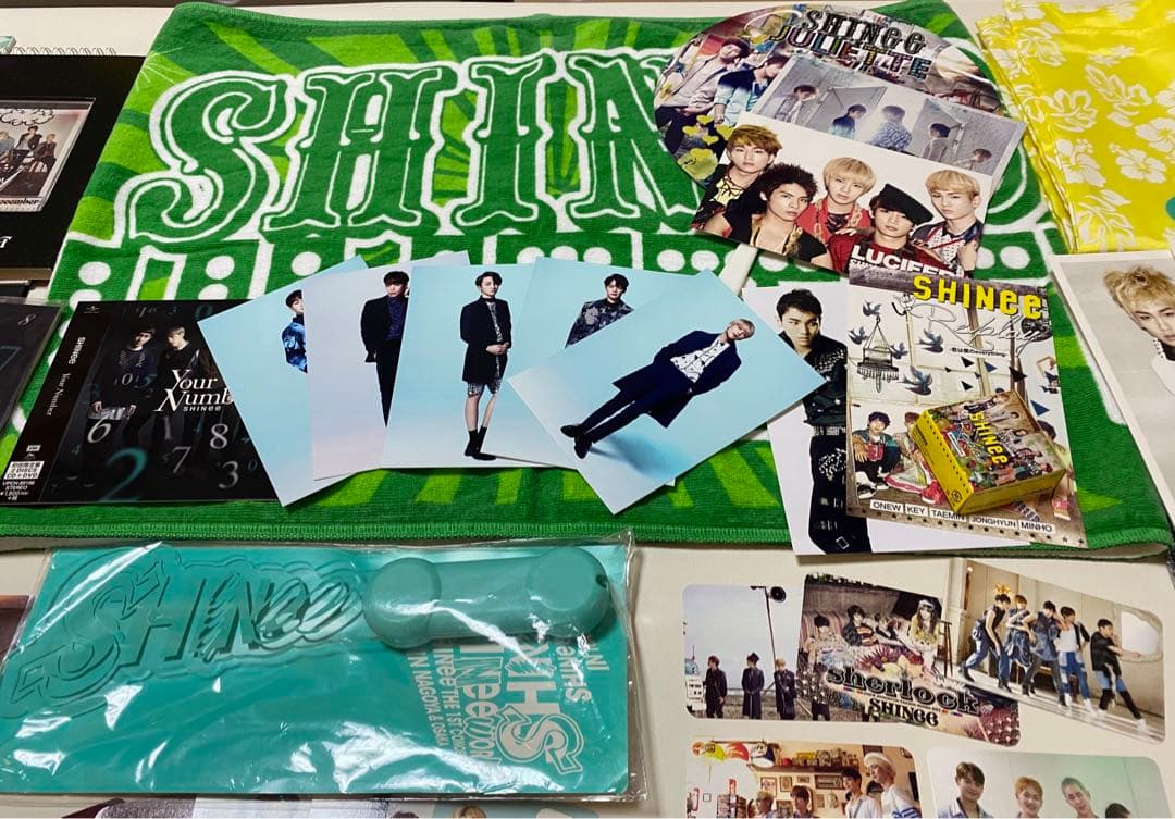 SHINee CD アルバム　まとめ売り14点　購入特典　写真　ファンミグッズ
