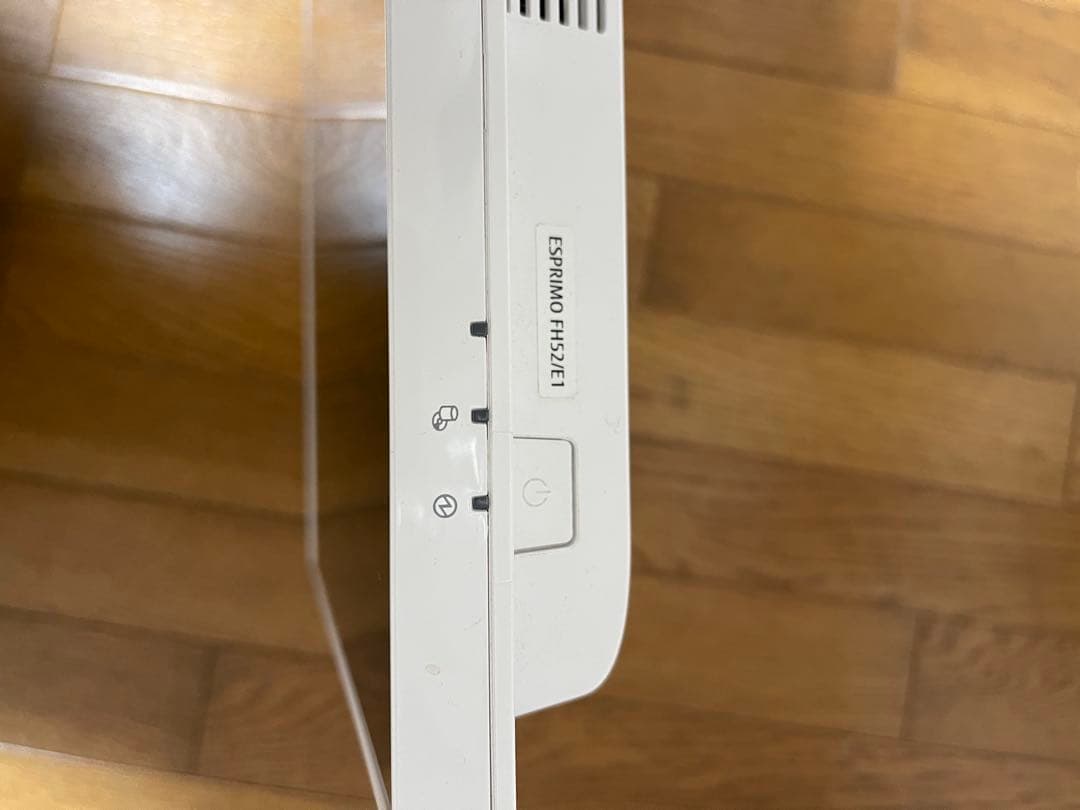 Fujitsu ESPRIMO FH52/E1 デスクトップPC