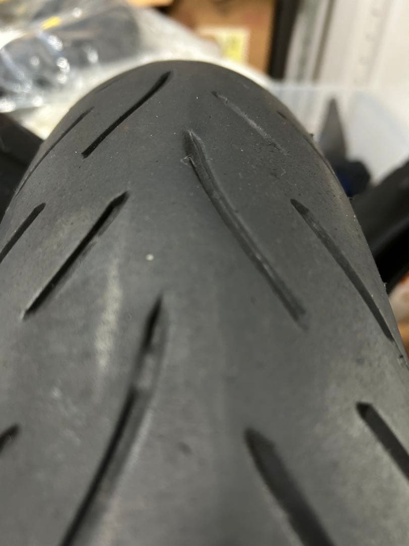 タイヤ前後 GPR300