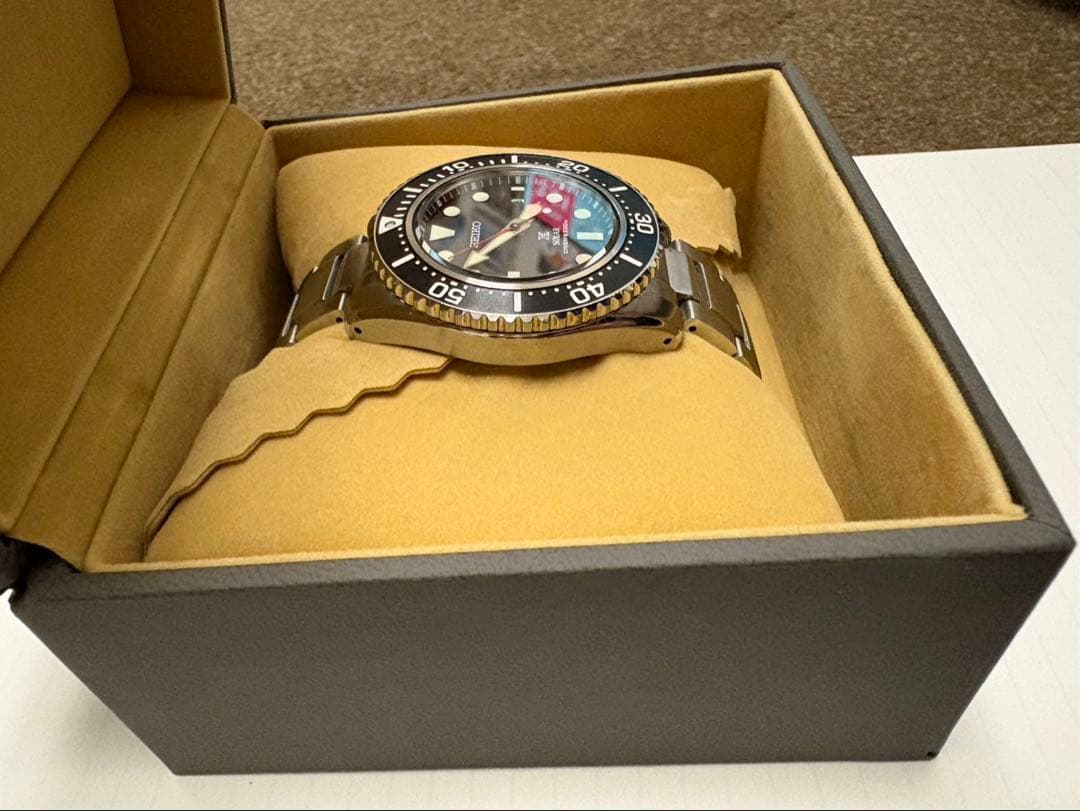 【美品】SEIKO PROSPEX ダイバーズウォッチ SBDJ051