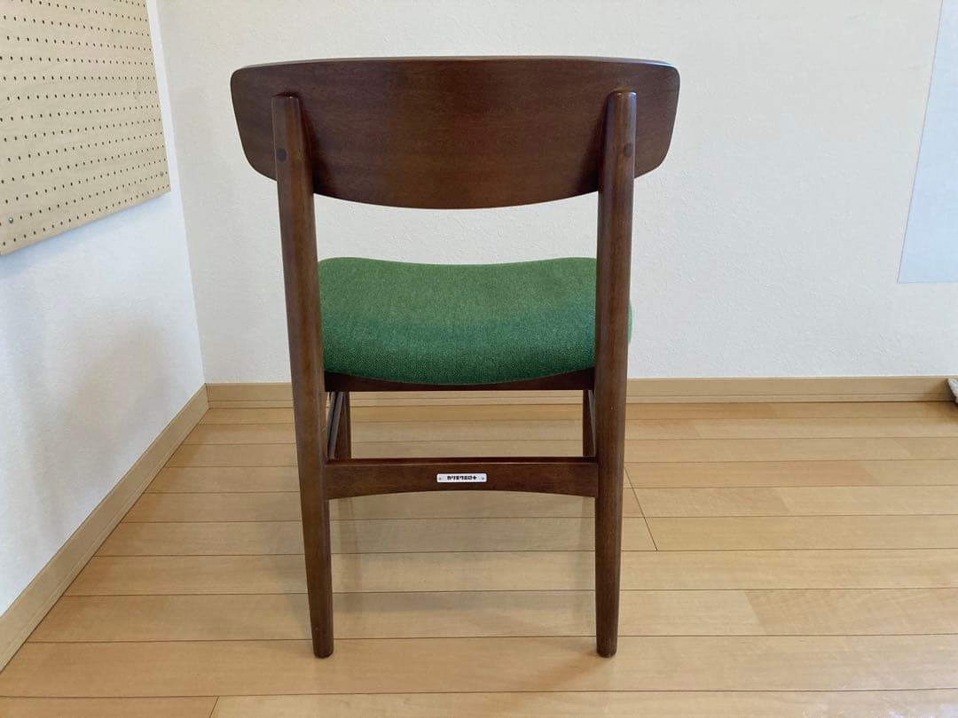 カリモク60 ダイニングチェア Tチェア タップグリーン 2脚セット