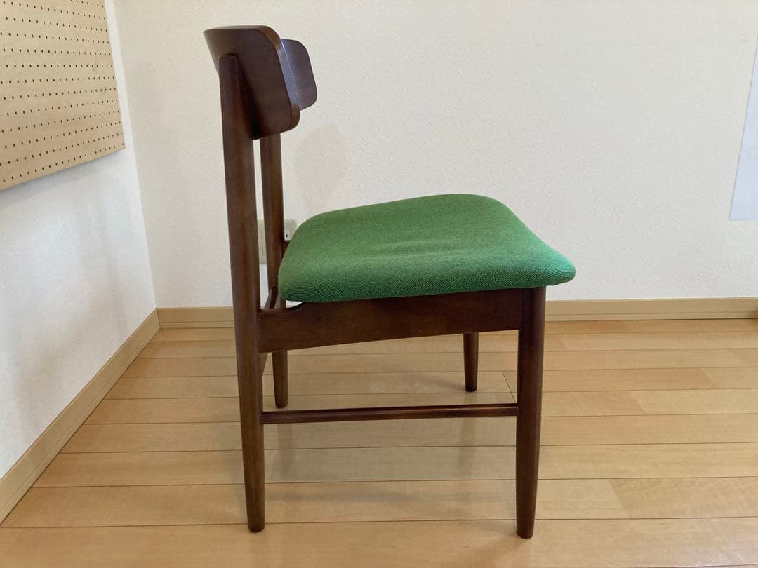 カリモク60 ダイニングチェア Tチェア タップグリーン 2脚セット