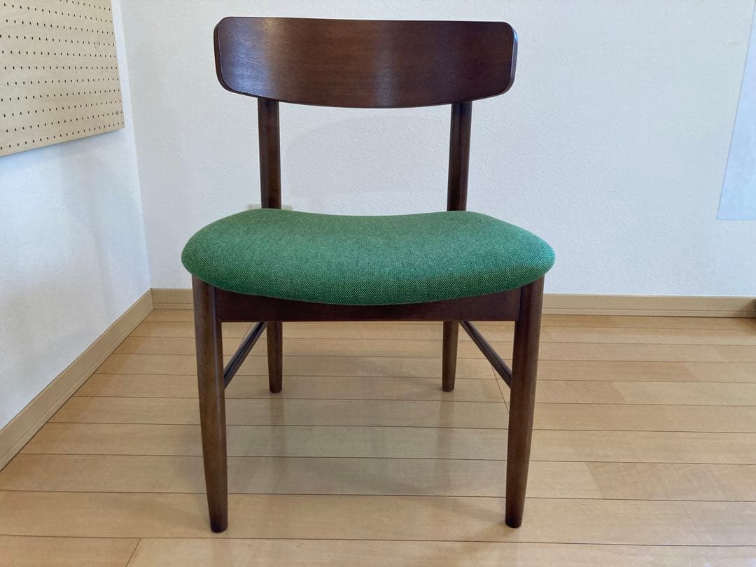 カリモク60 ダイニングチェア Tチェア タップグリーン 2脚セット