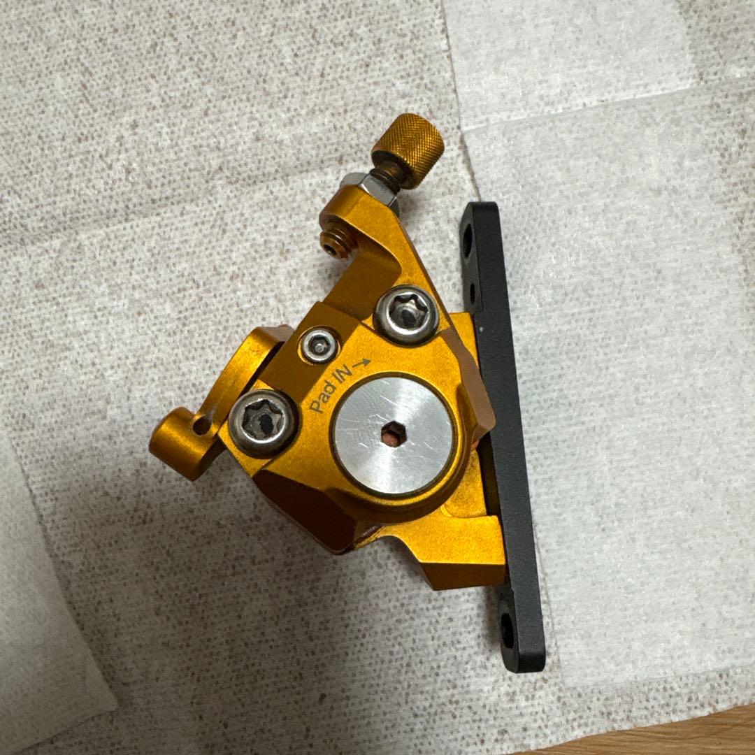 EQUAL ブレーキキャリパー オレンジ