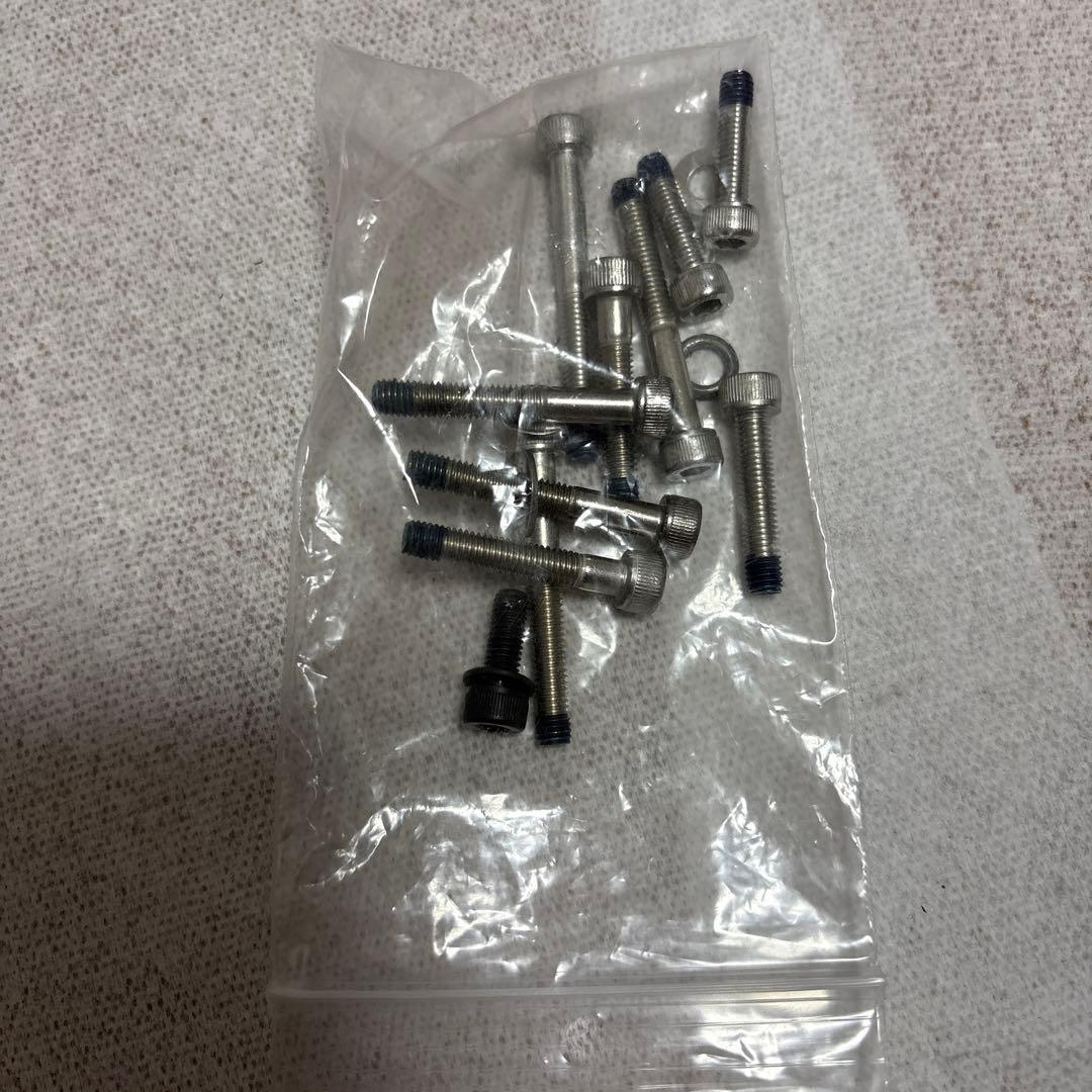 EQUAL ブレーキキャリパー オレンジ