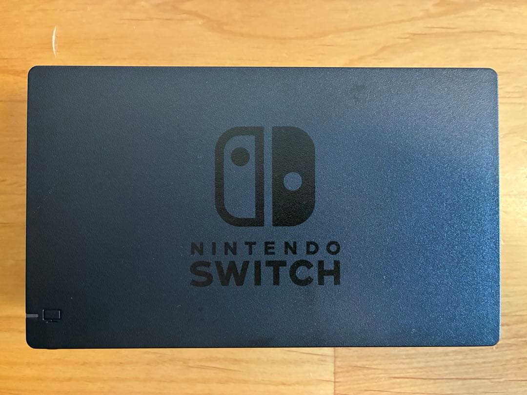 Nintendo Switch本体、コントローラ、ゲームソフト1本付き