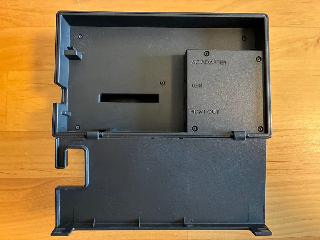 Nintendo Switch本体、コントローラ、ゲームソフト1本付き