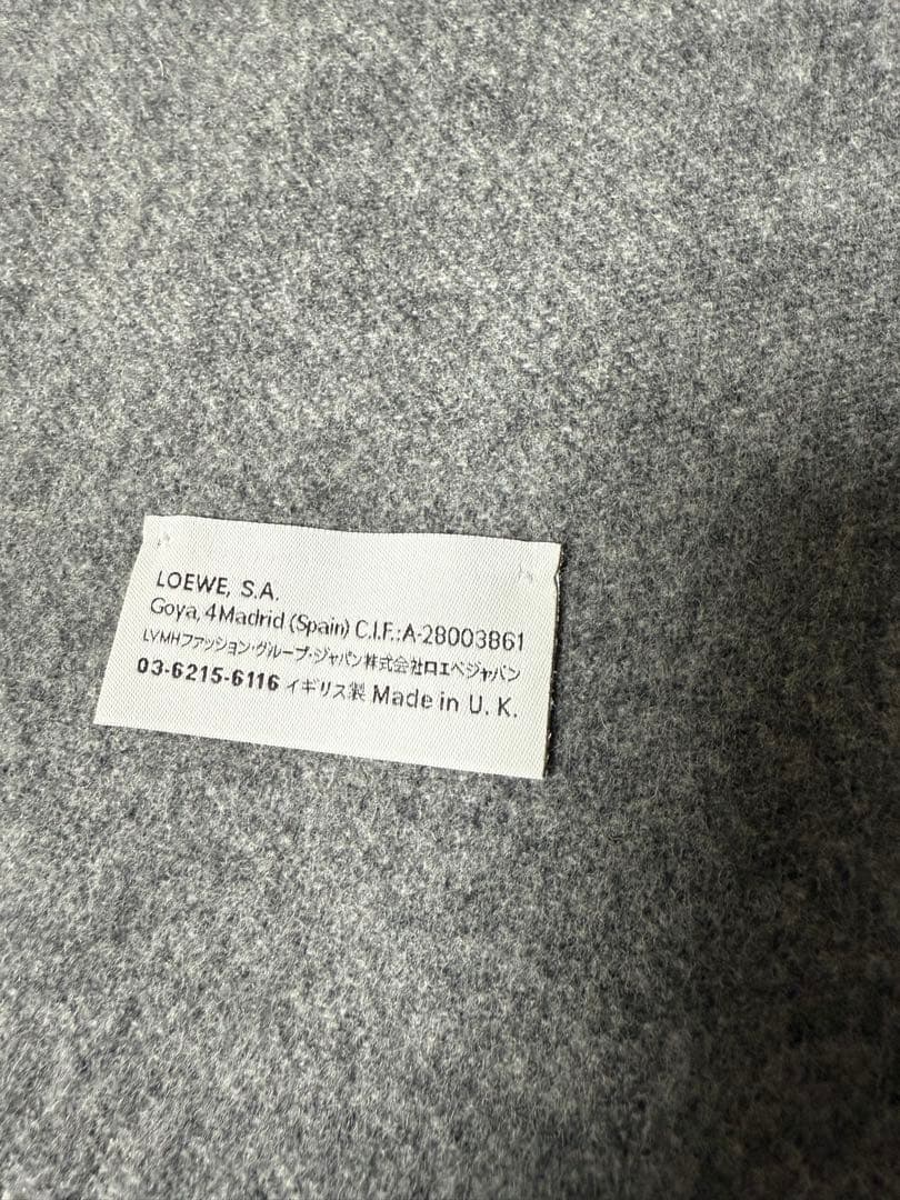 ロエベ　グレー マフラー