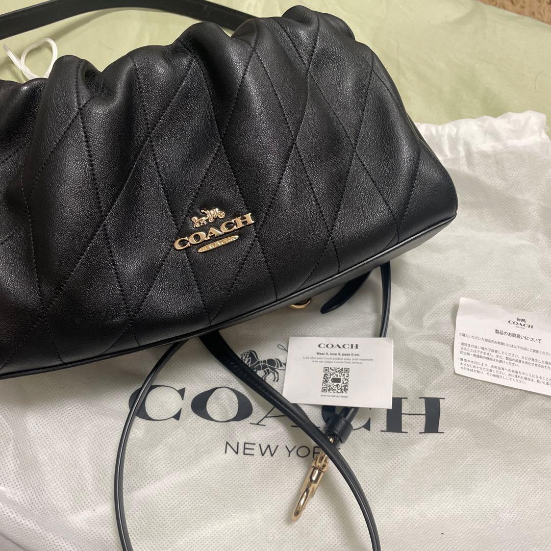 COACH Faye Shoulder Bag ブラック
