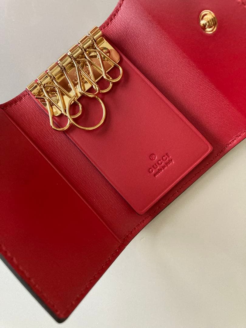 ほぼ新品★GUCCI グッチブルームス　キーケース　赤×水色★