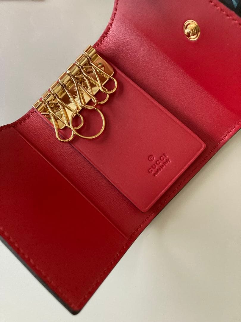 ほぼ新品★GUCCI グッチブルームス　キーケース　赤×水色★