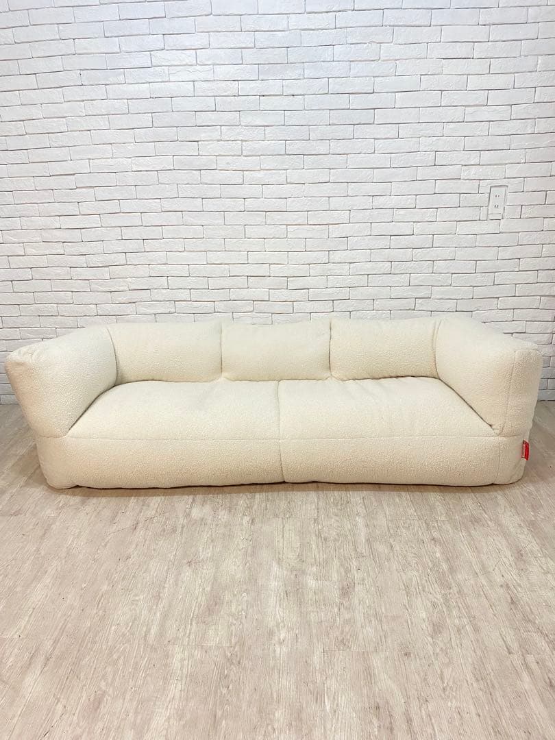 【東京都内23区配送無料】定価11万　3人がけ　ソファー　椅子　カウチ　ビーズ