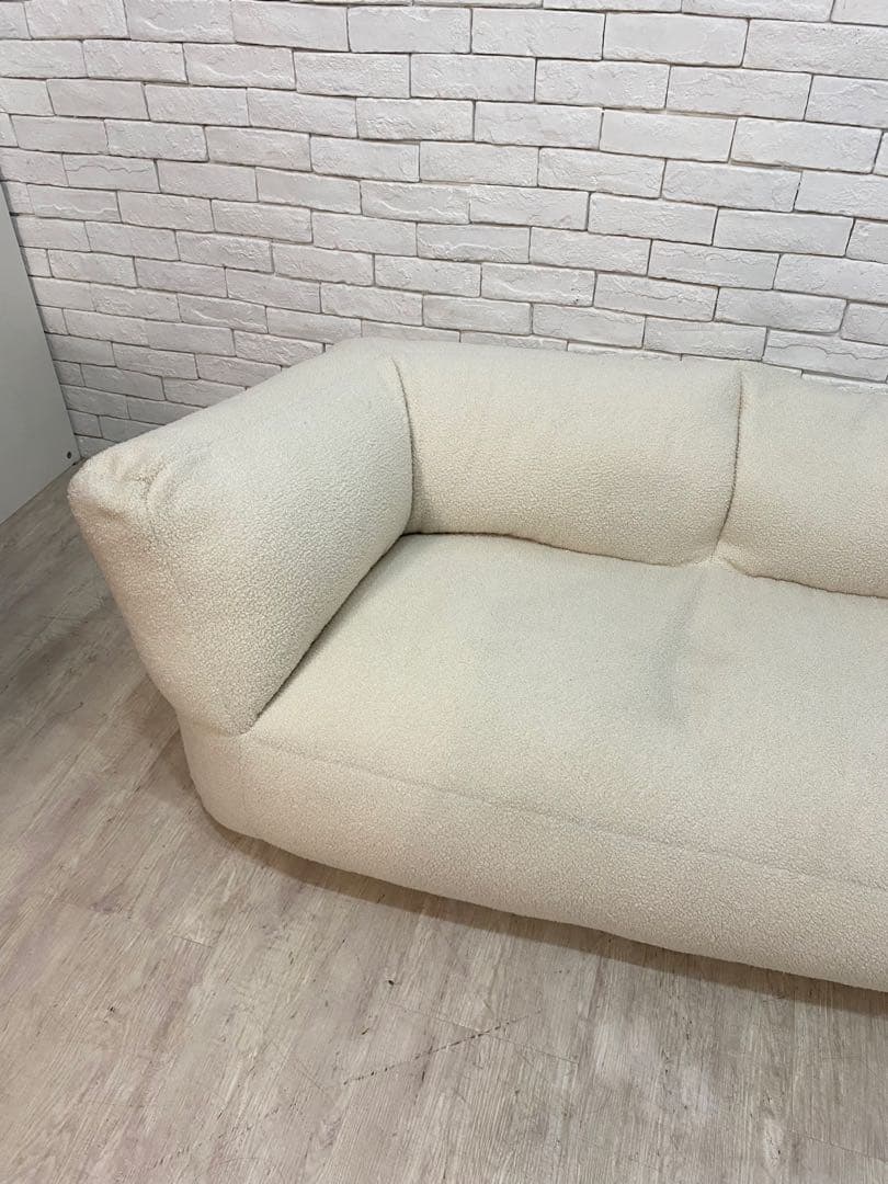 【東京都内23区配送無料】定価11万　3人がけ　ソファー　椅子　カウチ　ビーズ