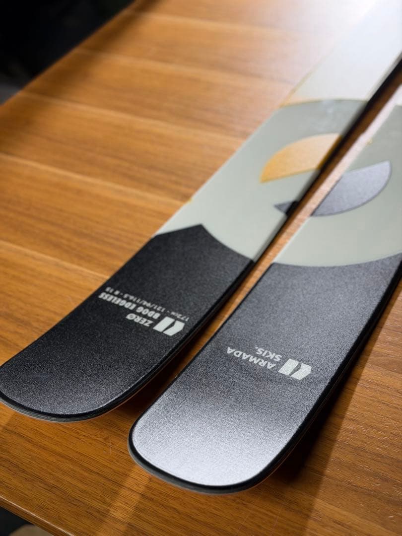 Armada Bdog Edgeless 172cm アルマダ エッジレス