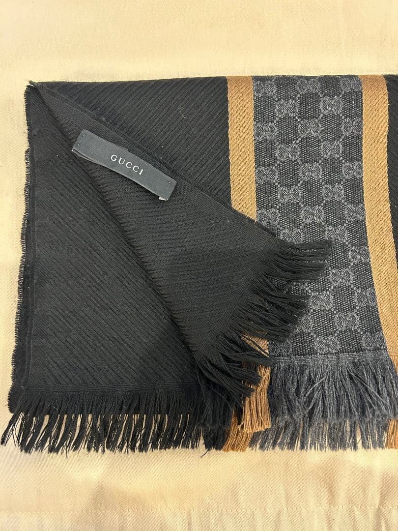 GUCCI ブラック ブラウン マフラー