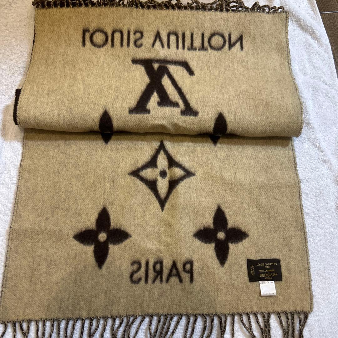 ルイヴィトン大判マフラー　クリーニング済みです。