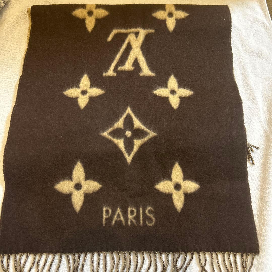 ルイヴィトン大判マフラー　クリーニング済みです。