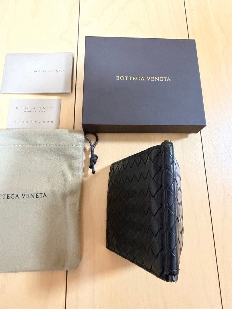 Bottega Veneta イントレチャート　二つ折り財布 マネークリップ