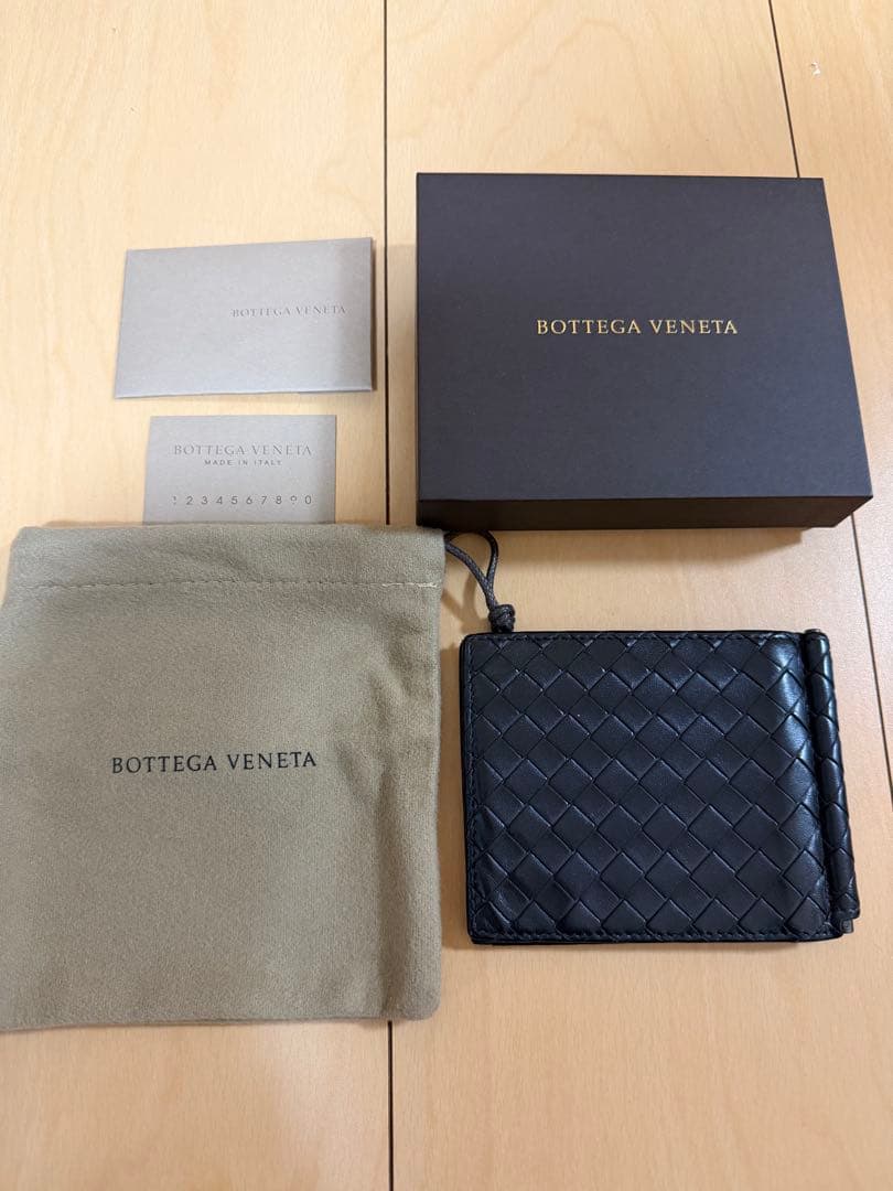 Bottega Veneta イントレチャート　二つ折り財布 マネークリップ