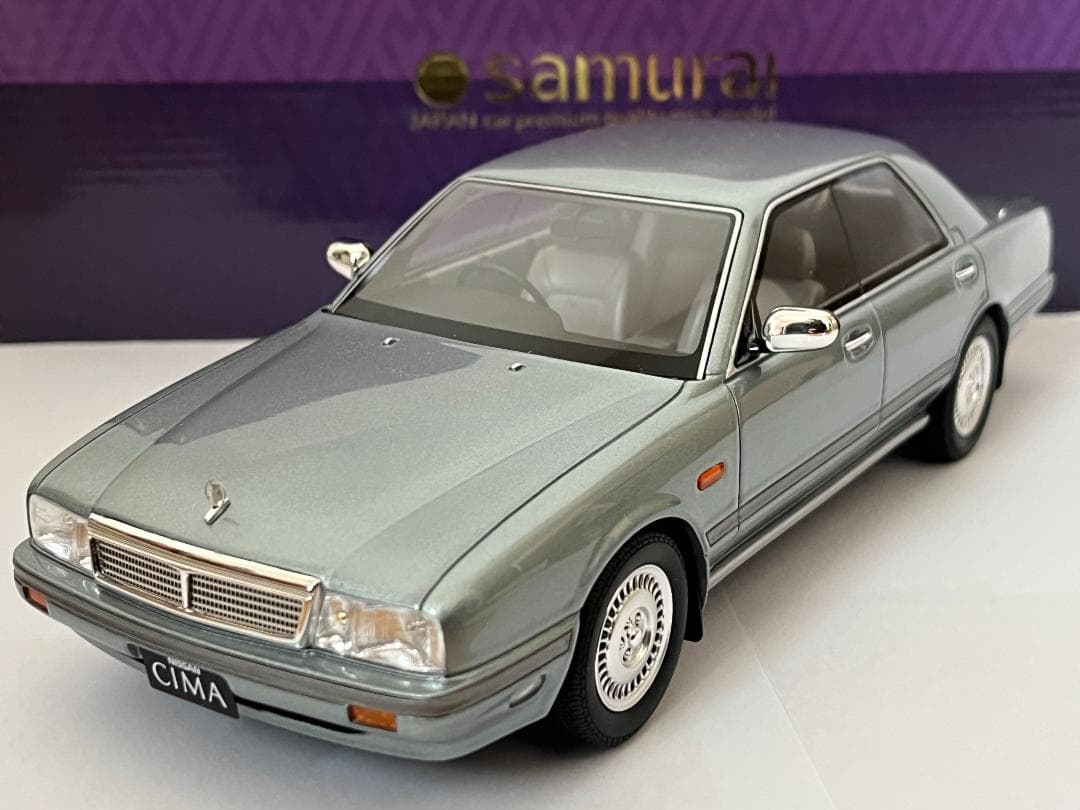 サムライ 1/18 日産セドリック Y31シーマ ブルー KSR18026BL