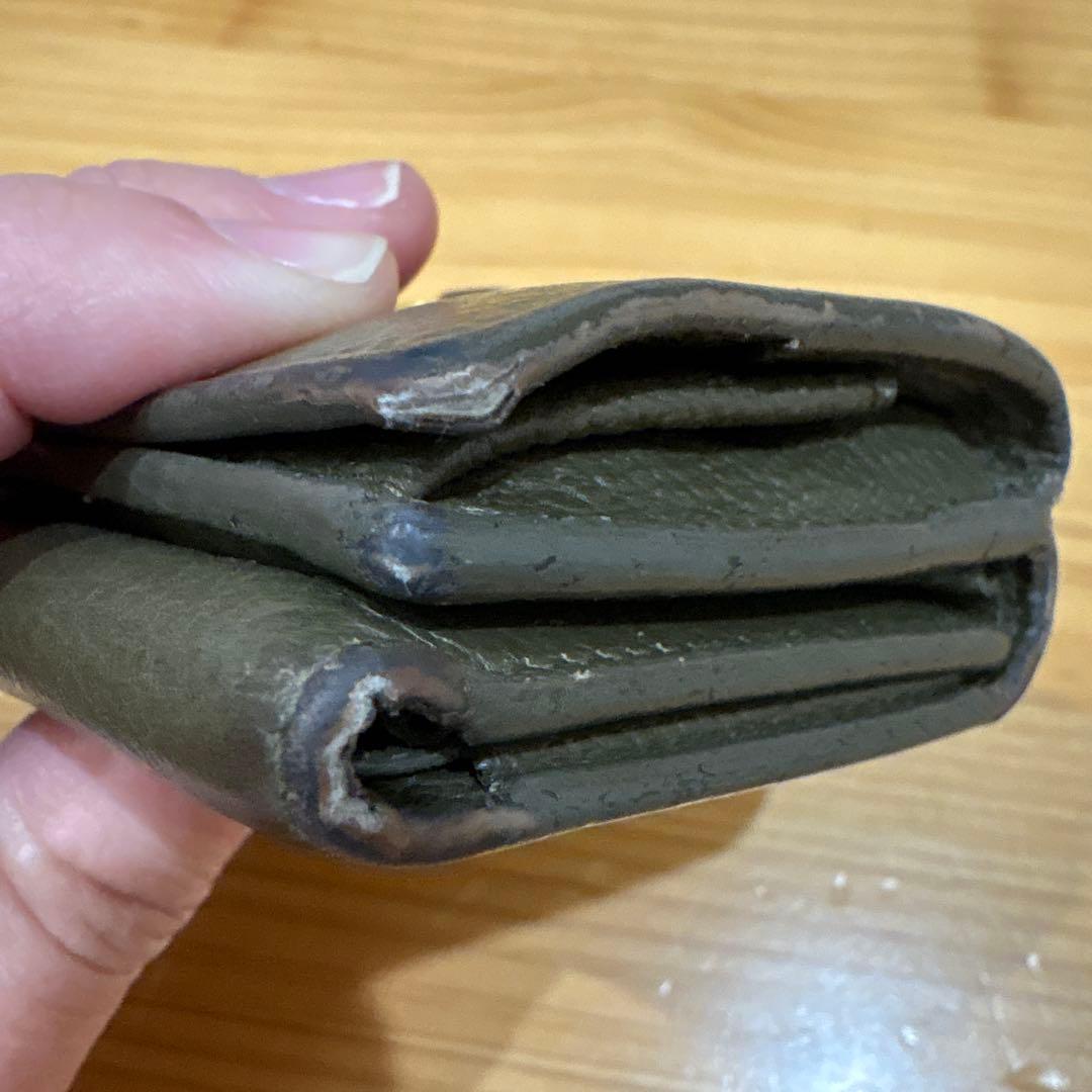 サンローラン 三つ折り財布 レザー ゴールドロゴ コンパクト