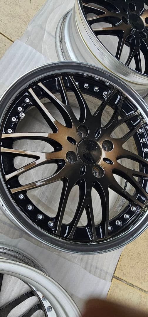 16インチ ブロンズポリッシュ ホイール レオンハルトビューゲル