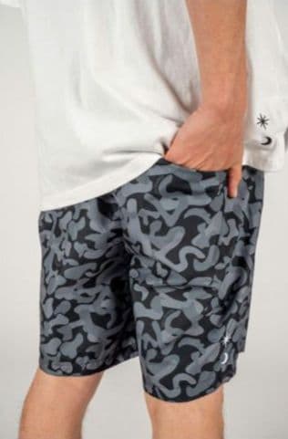 【ラスト１】ルースイソンブラ 20周年 カモ ショーツ 黒 L ピステ パンツ