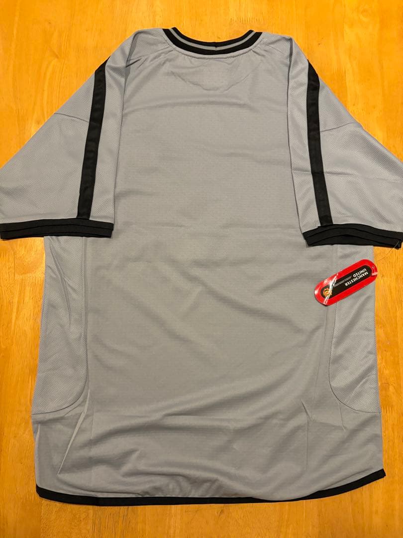 超希少 正規品 新品 マンチェスターユナイテッド 01/02 100周年 GK