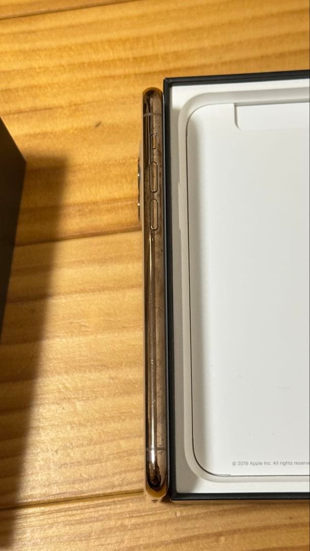 Apple iPhone 11 Pro ゴールド 本体　64GB