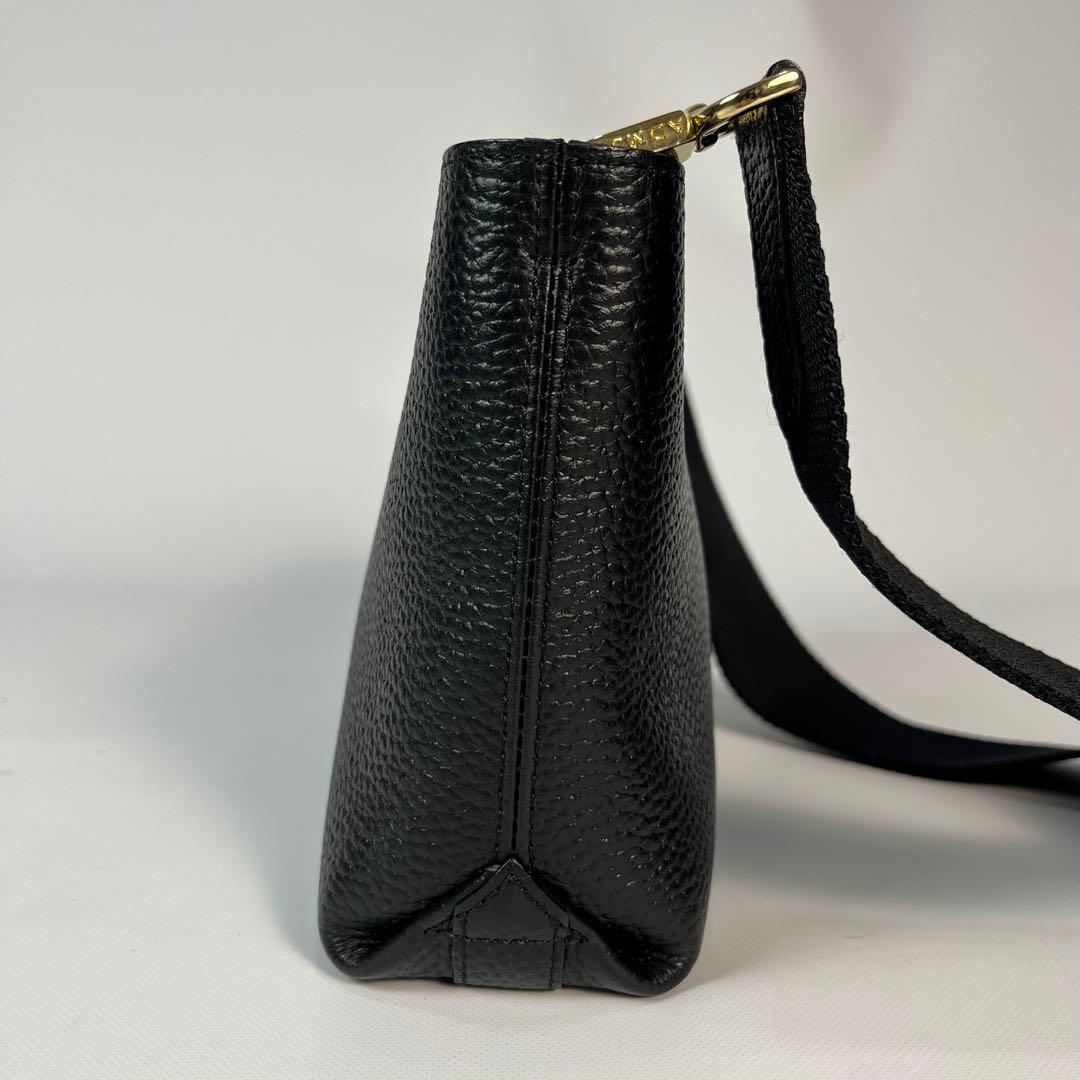 未使用級　A.D.M.J ショルダーバッグ　ボトムアクセント　金具　ブラック