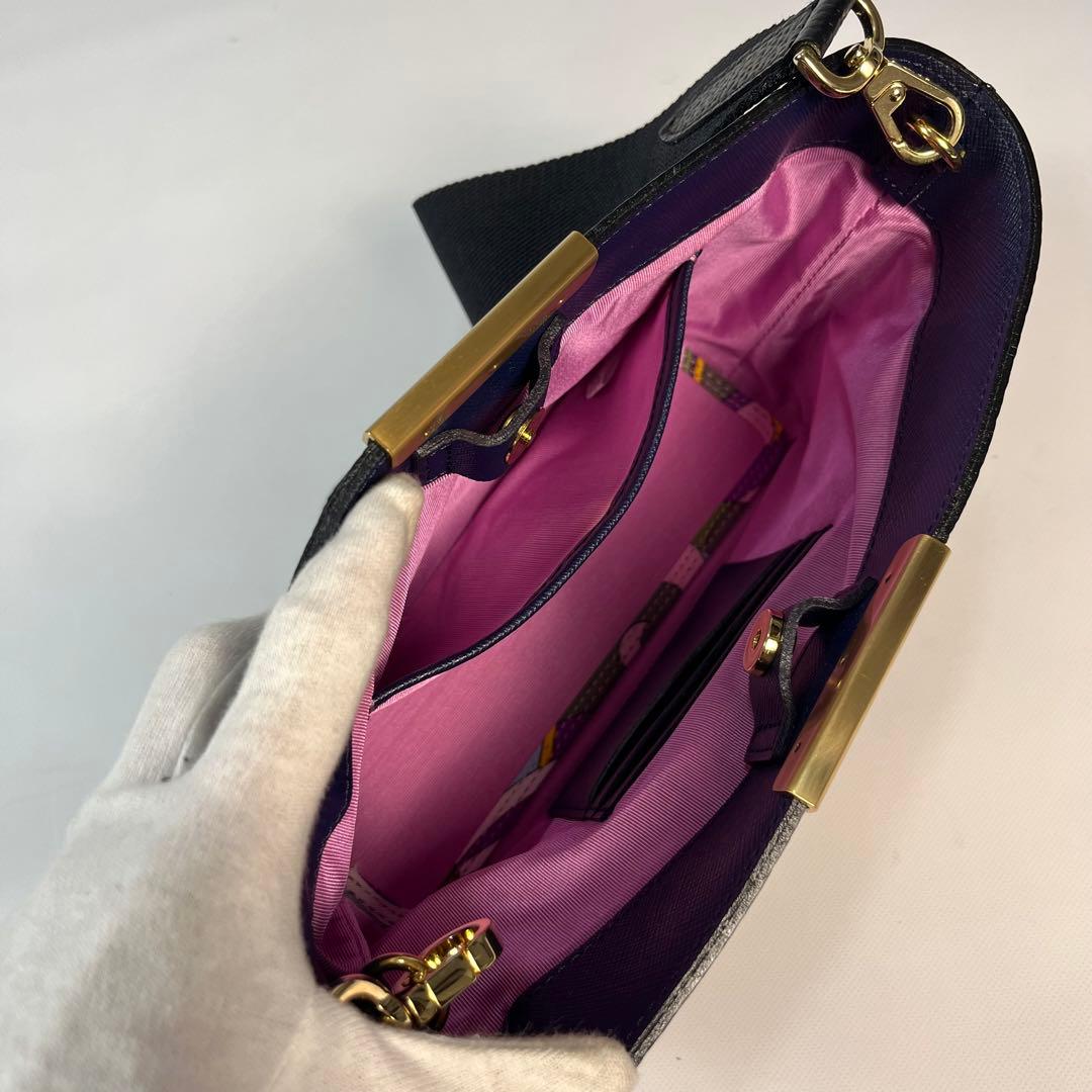 未使用級　A.D.M.J ショルダーバッグ　ボトムアクセント　金具　ブラック