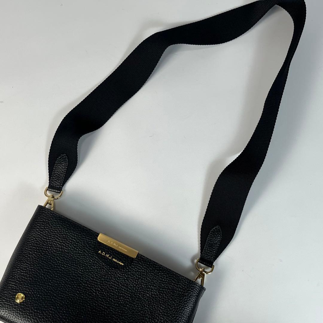 未使用級　A.D.M.J ショルダーバッグ　ボトムアクセント　金具　ブラック