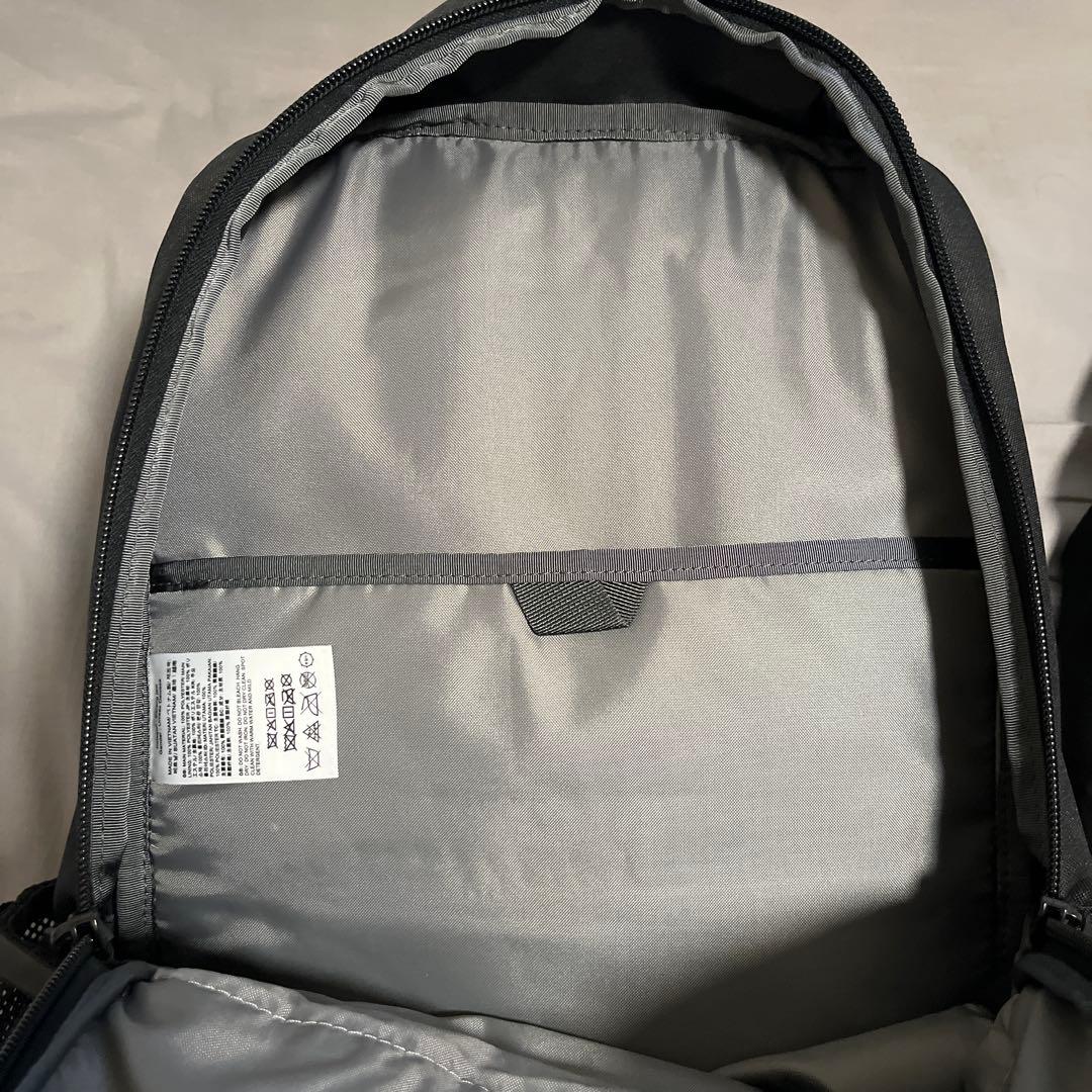 THE NORTH FACE VAULT ブラック バックパック