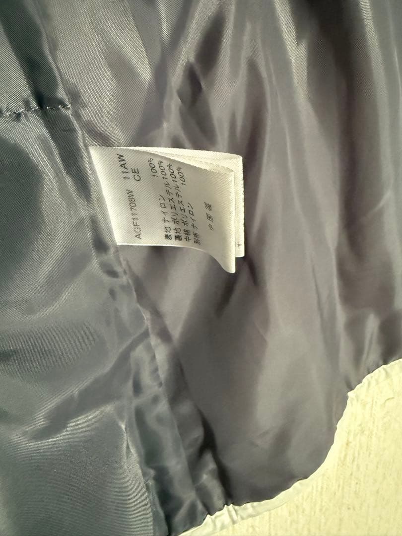 クレージュ　黒　キルティングフード付きジップベスト