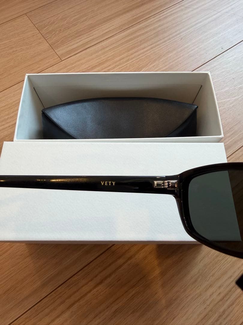 小物 GENTLE MONSTER VETY