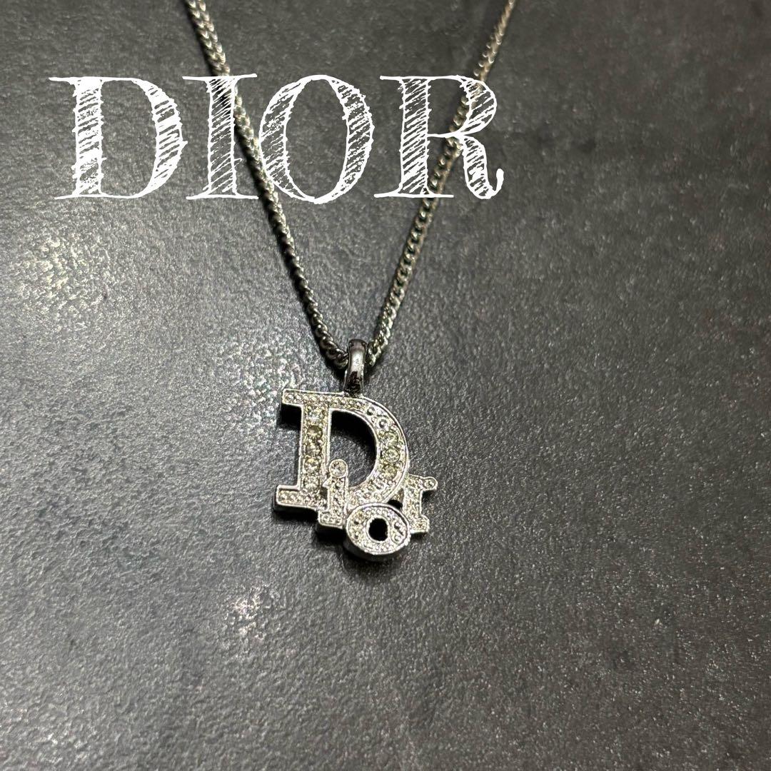 クリスチャンディオール　シルバー　ネックレス　ロゴ