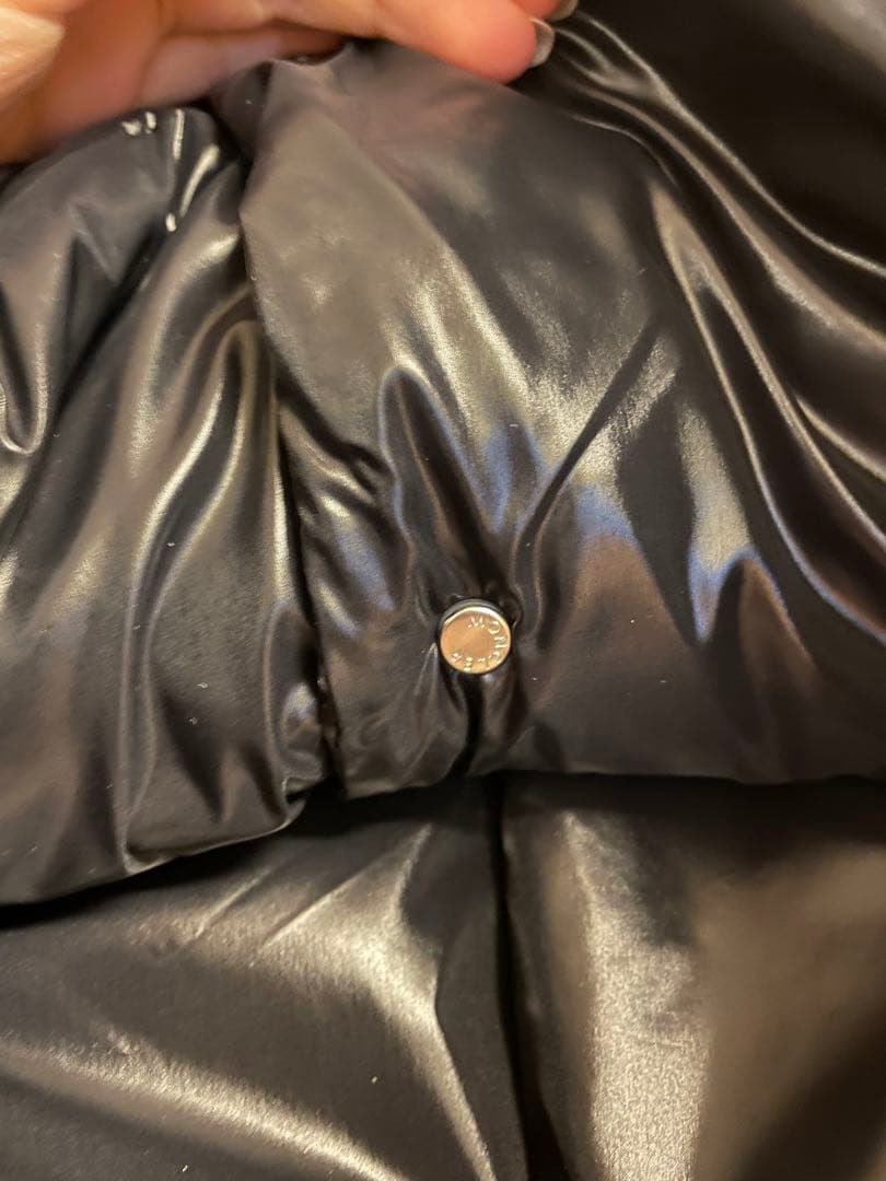 未使用級☆希少　モンクレール（MONCLER）ダウンベスト