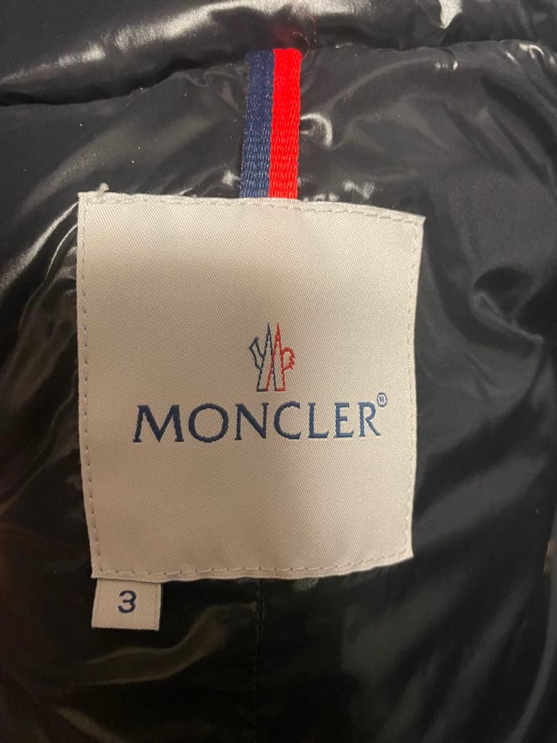 未使用級☆希少　モンクレール（MONCLER）ダウンベスト