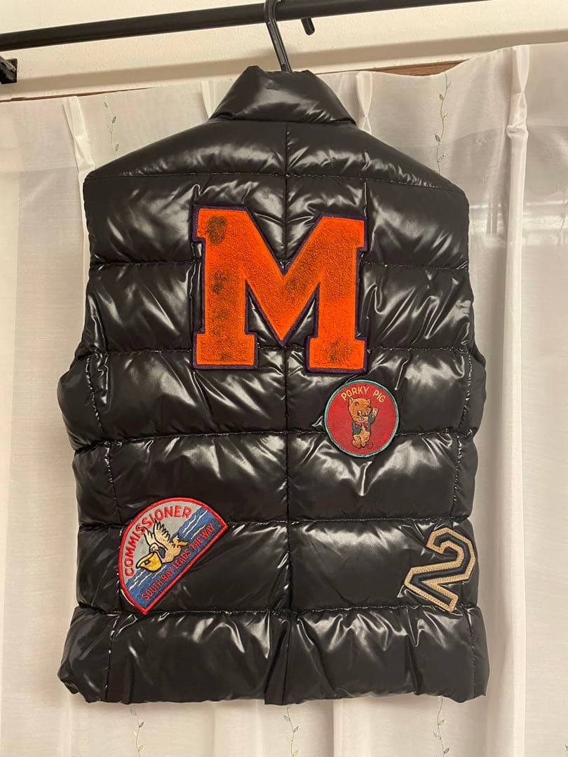 未使用級☆希少　モンクレール（MONCLER）ダウンベスト