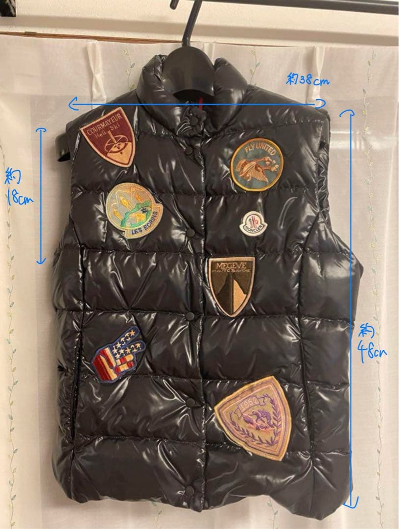 未使用級☆希少　モンクレール（MONCLER）ダウンベスト