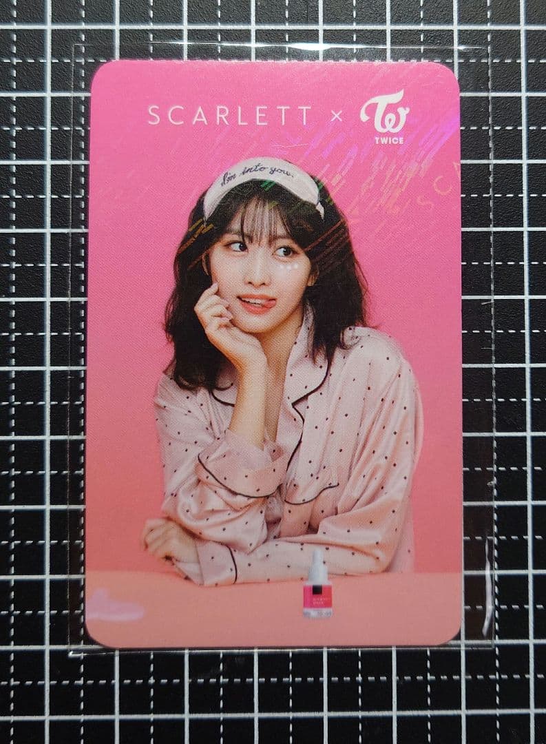 TWICE scarlet スカーレット 第1弾 インドネシア モモ トレカ