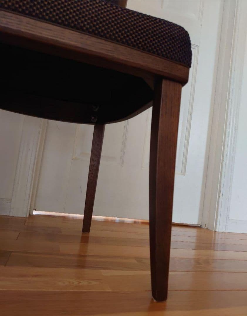 桜餅4 ①カリモク karimoku ダイニングチェア