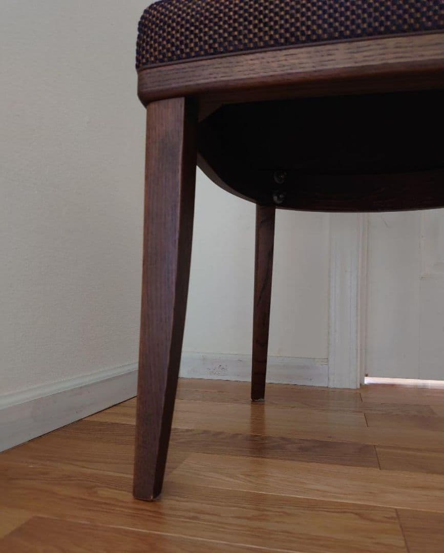 桜餅4 ①カリモク karimoku ダイニングチェア