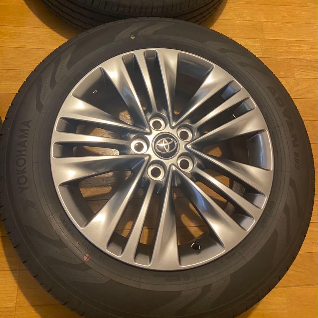 とぷ 225/60/R18 新車外し 純正