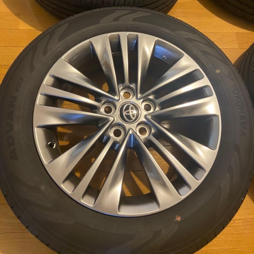 とぷ 225/60/R18 新車外し 純正