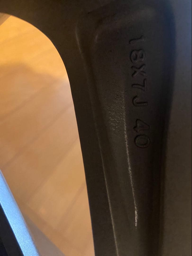 とぷ 225/60/R18 新車外し 純正