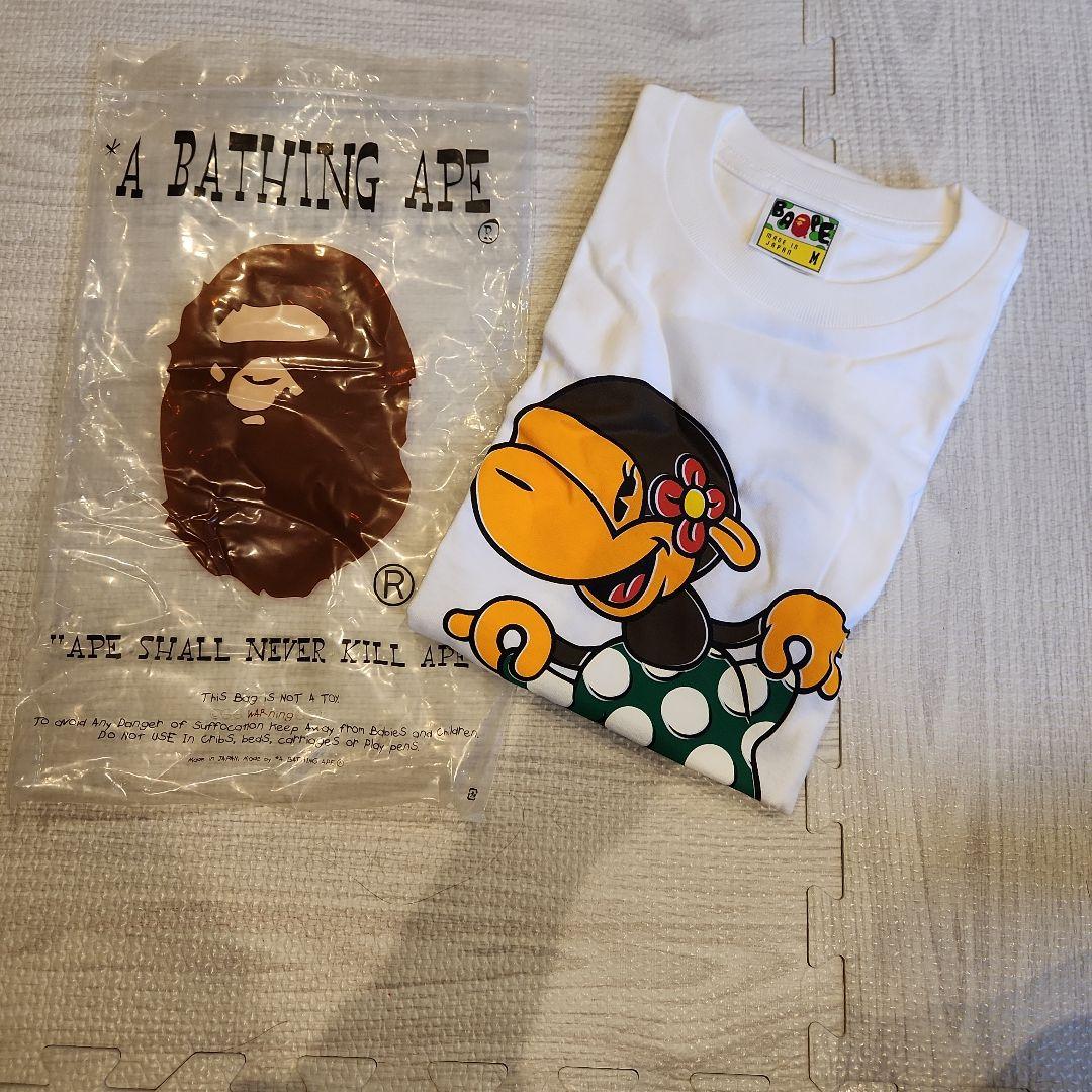 A BATHING APE BABY LISA Tシャツ Mサイズ☆