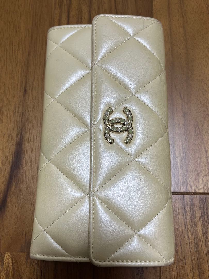 CHANEL レア色　パステルクリームイエロー　 キルティング 長財布